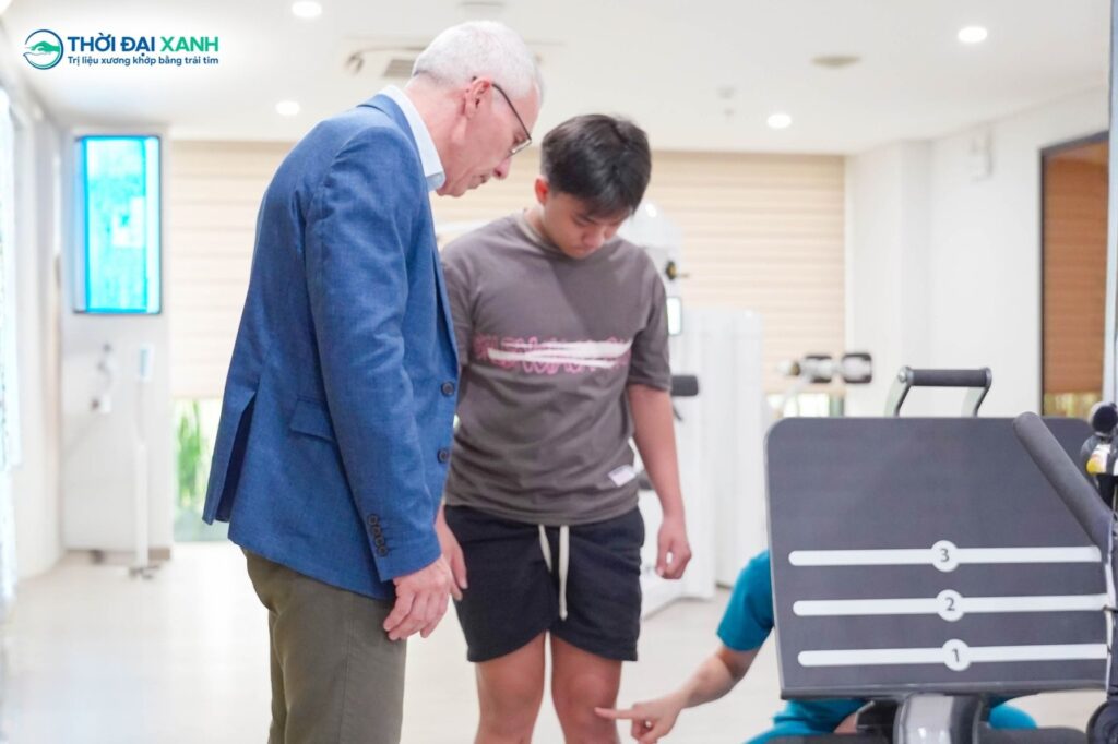 phục hồi dây chằng chéo trước cho Trường được chuyên gia Thời Đại Xanh đánh giá và hướng dẫn
