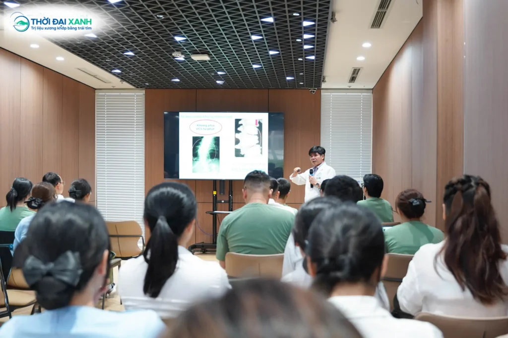 Cong vẹo cột sống không chỉ là câu chuyện về thẩm mỹ hay dáng đứng, mà còn là một bài toán sức khỏe nan giải nếu không được nhận diện và can thiệp kịp thời.