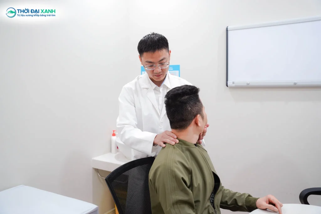 Tại Thời Đại Xanh, các phòng khám chuyên khoa sâu về cơ xương khớp được vận hành đồng bộ, với đầy đủ các phòng khám chuyên khoa sâu về cơ xương khớp.