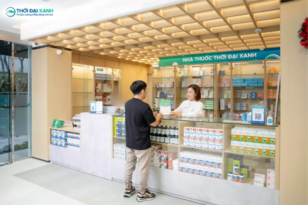 Nhà thuốc Thời Đại Xanh cung cấp dược phẩm và thiết bị chuyên sâu, hoàn thiện hệ sinh thái ngăn ngừa đau xương khớp tái phát.