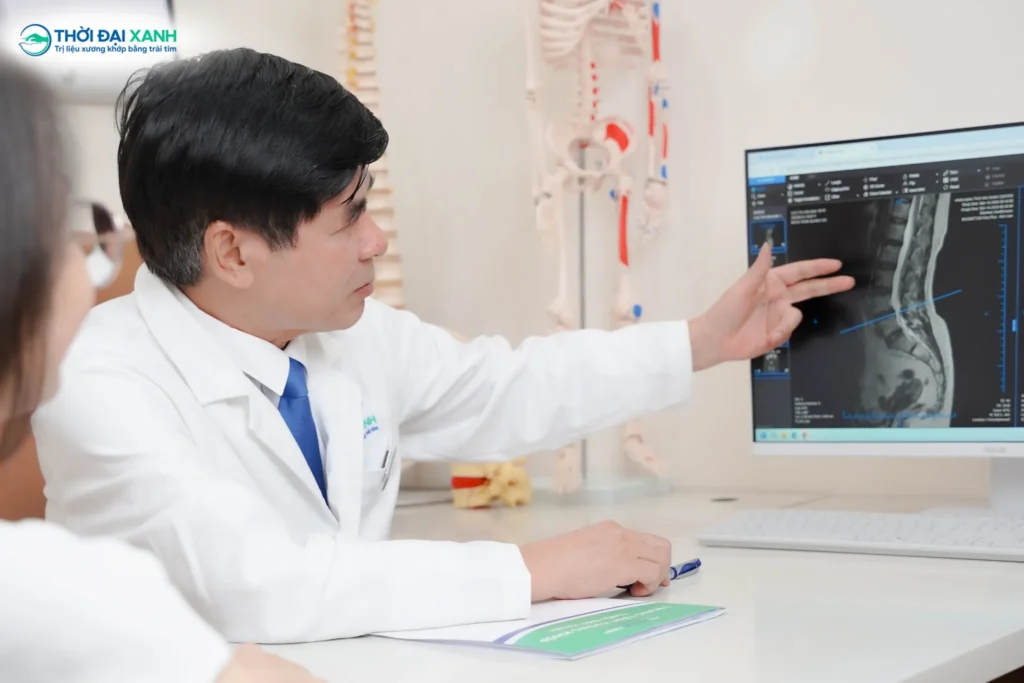 GS.TS.BS Phạm Văn Minh là chuyên gia đầu ngành về phục hồi chức năng tại Việt Nam. 