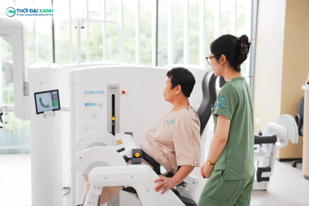 Việc ứng dụng hệ thống DAVID giúp cô lập các nhóm cơ yếu, tăng cường sức mạnh cơ lõi hỗ trợ hiệu quả trong việc điều trị thoát vị đĩa đệm.