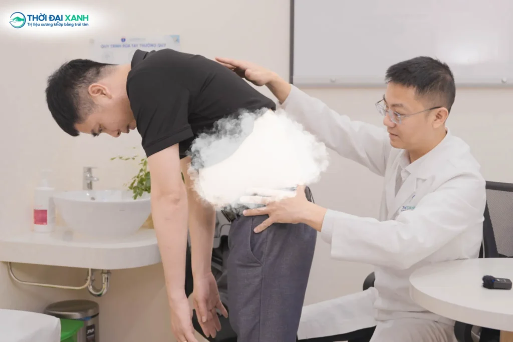 Khoảng thời gian 6 tháng đầu từ khi khởi phát triệu chứng chính là "thời điểm vàng" để điều trị thoát vị đĩa đệm bằng phương pháp bảo tồn.