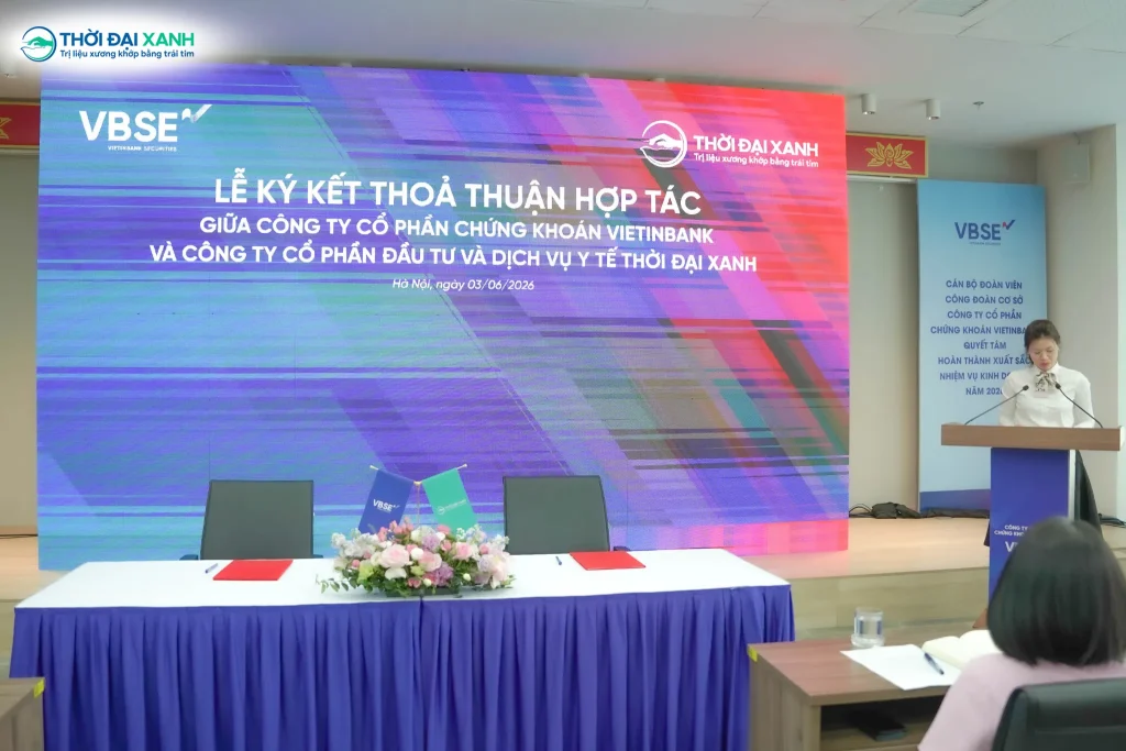 Bà Trần Thị Ngọc Tài - Phó Tổng Giám đốc Công ty Cổ phần Chứng khoán VietinBank chia sẻ tại chương trình.