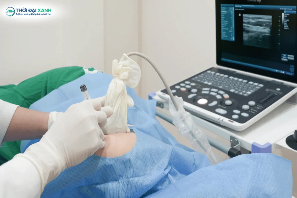 Tùy vào tình trạng bệnh lý, mức độ tổn thương và mục tiêu điều trị, bác sĩ sẽ lựa chọn loại thuốc hoặc chế phẩm phù hợp nhằm mang lại hiệu quả tối ưu cho từng trường hợp.