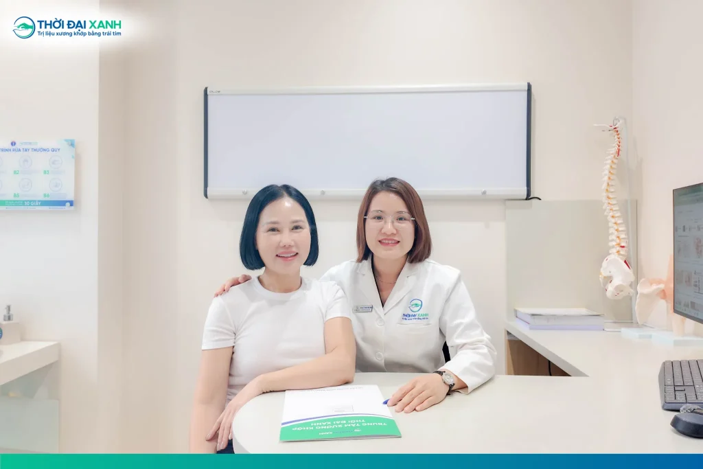 Tiêm nong khớp vai phù hợp với các trường hợp viêm quanh khớp vai thể đông cứng.