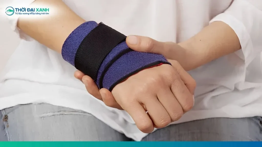 Sử dụng nẹp cố định trong những trường hợp hội chứng ống cổ tay ở mức độ nhẹ