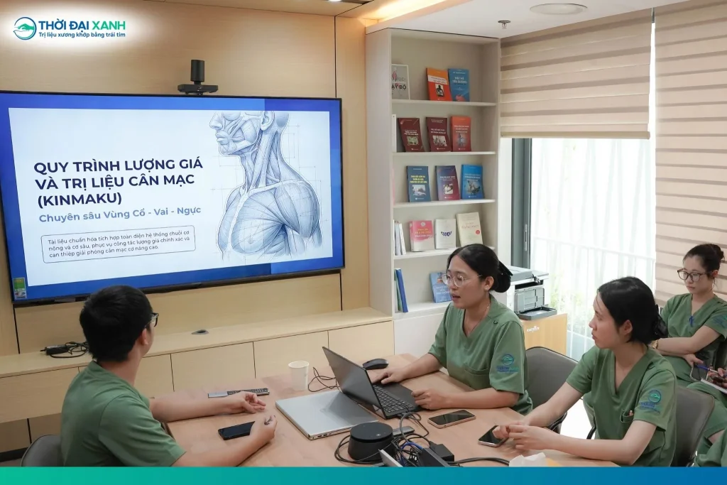 Trị liệu cân mạc cơ Kinmaku cổ vai là chuyên đề đào tạo y khoa vừa được tổ chức thành công tại Trung Tâm Xương Khớp Thời Đại Xanh.
