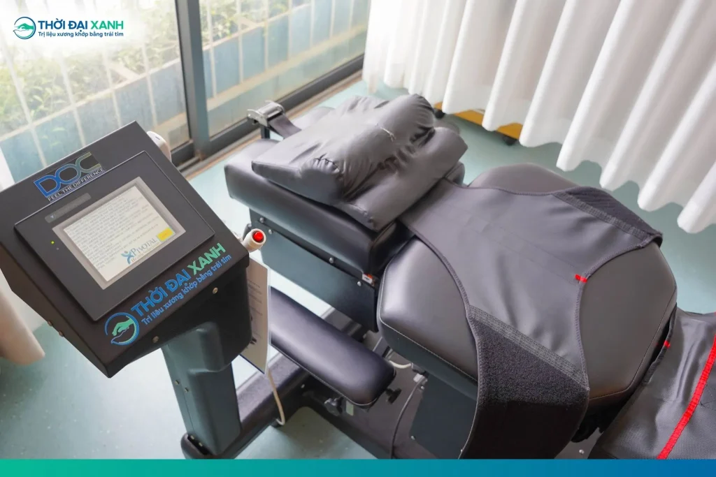 Với thiết kế thông minh và khả năng tác động chính xác, giường giảm áp cột sống D.O.C tối ưu hiệu quả trị liệu đồng thời đảm bảo tính an toàn tuyệt đối.
