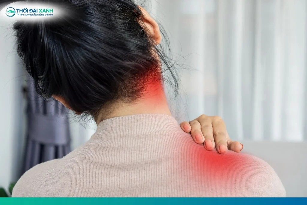 Đau cổ vai gáy không chỉ gây khó chịu nhất thời mà đôi khi trở thành gánh nặng âm thầm, ảnh hưởng đến chất lượng cuộc sống mỗi ngày.