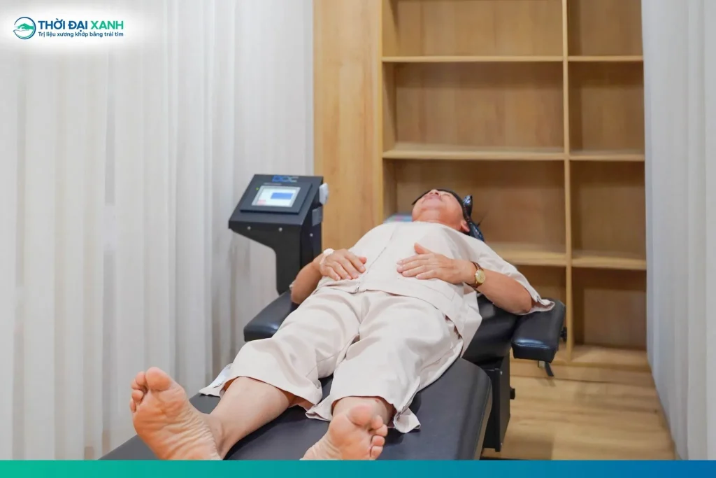 Giường giảm áp cột sống D.O.C mang lại giải pháp phục hồi an toàn và bền vững cho các bệnh lý cột sống.