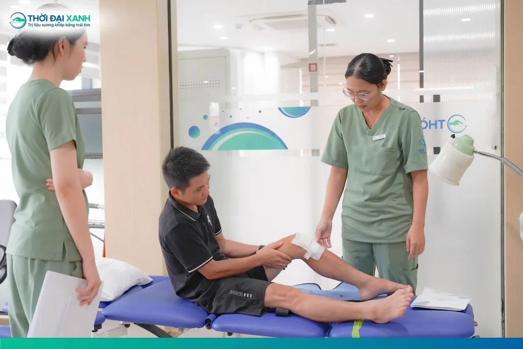 Tổn thương dây chằng chéo trước được chia thành 3 mức độ: kéo giãn nhẹ, rách một phần và đứt hoàn toàn.